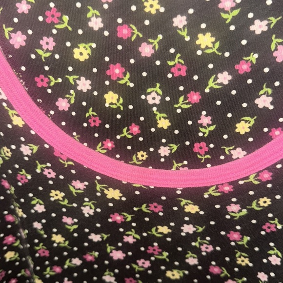 Victoria Secret night gown like new - Picture 3 of 4